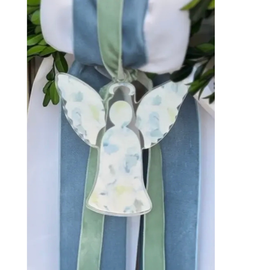 Angel Wreath Charm
