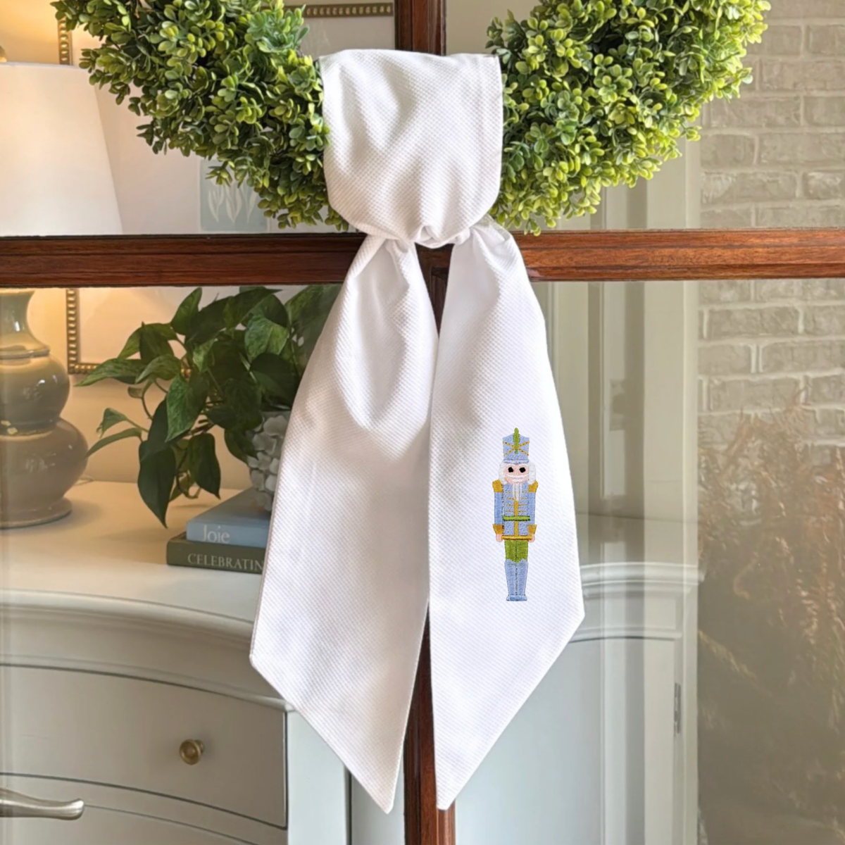 Pique Wreath Sash