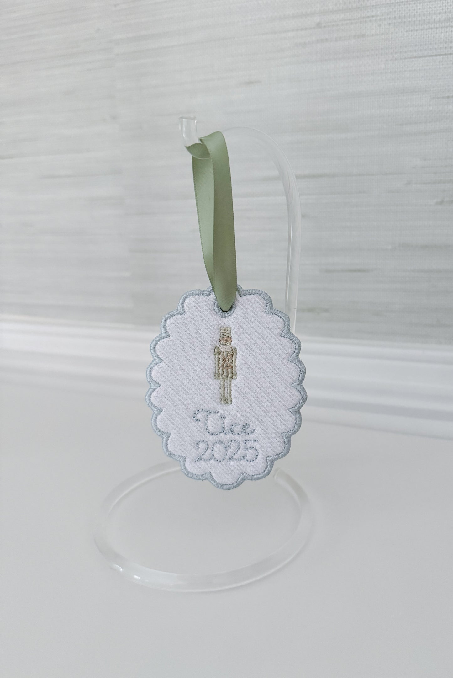 Acrylic Ornament Stand Amazon